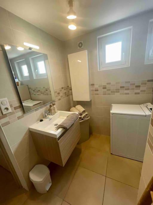 T2 Refait A Neuf Calme Et Agreable Apartment Narbonne Bagian luar foto